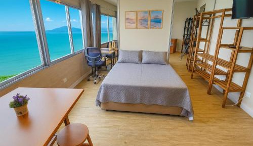 Studio Apartment with One Double Bed