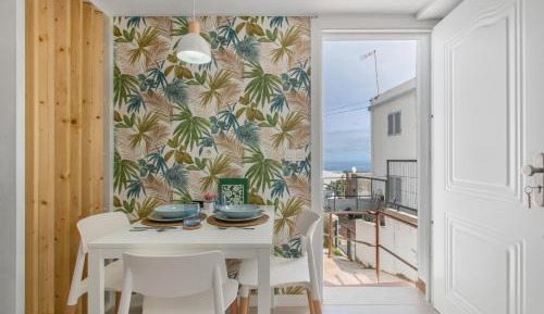 Superior One-Bedroom Apartment