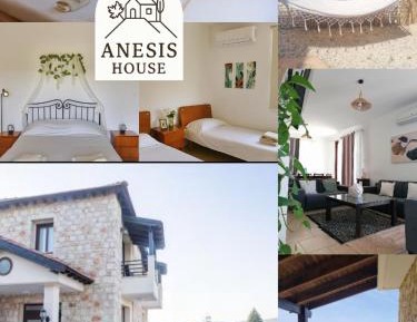 Four-Bedroom Holiday Home