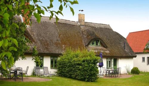 Three-Bedroom Holiday Home 