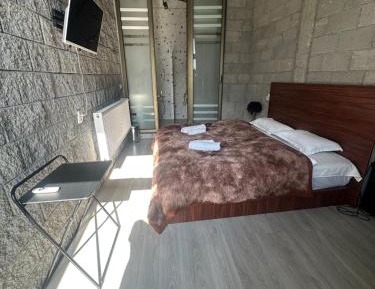Standard Twin Room with Shared Bathroom