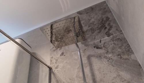 Four-Bedroom Luxury Apartment