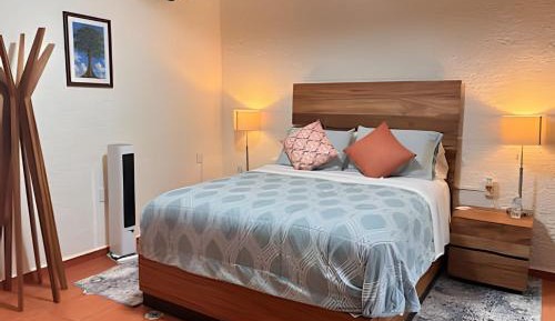 Deluxe King Suite