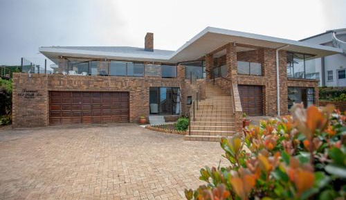 Four-Bedroom Holiday Home