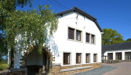 Ten-Bedroom Holiday Home