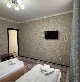Single Bed in Mixed Dormitory Room