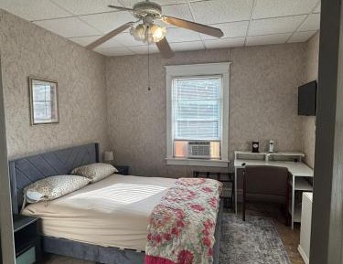 Queen Room - Disability Access