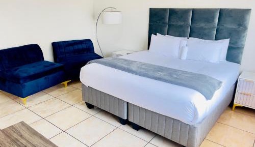 Double Room with Shared Bathroom