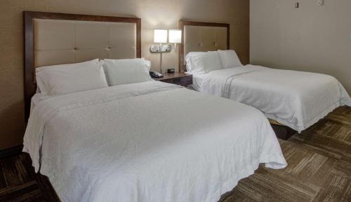Queen Room with Two Queen Beds - Hearing Access/Non-Smoking