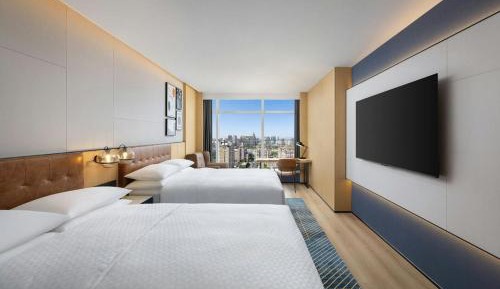 Double Room with Two Double Beds and Urban View