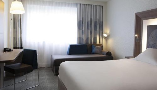 Classic Room With 1 Double Bed And 2 Single Beds
