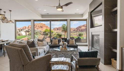 Four-Bedroom Holiday Home