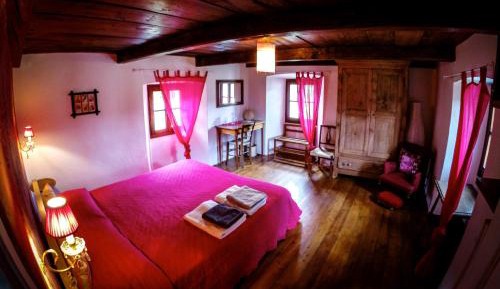 Double Room with Shared Bathroom