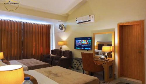 Deluxe Quadruple Room