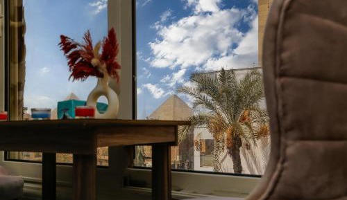 King Room with Pyramids View