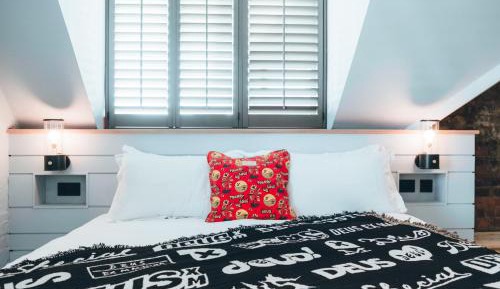 Large Double or Twin Room