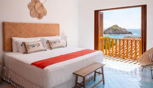 Double Room with Balcony and Sea View