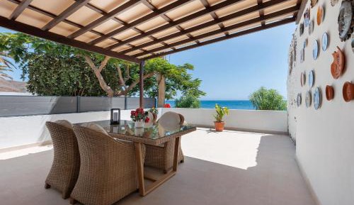 Superior One-Bedroom Apartment