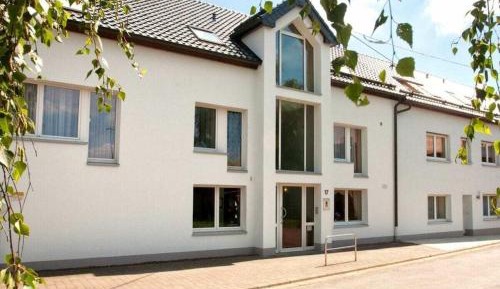 Sixteen-Bedroom Holiday home