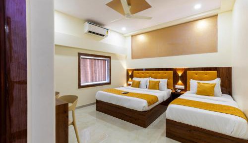 Luxury Triple Room