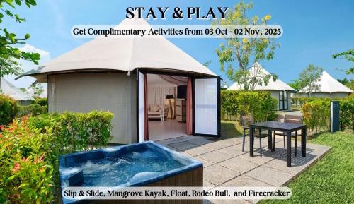 Tent, Guest Room, 1 King, Sofa Bed, Garden View