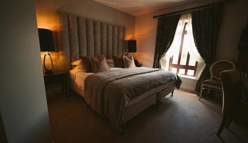 Deluxe Double Room with River View