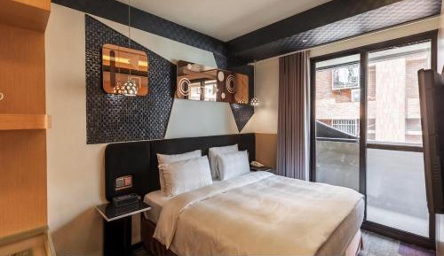 Deluxe Double Room with Balcony