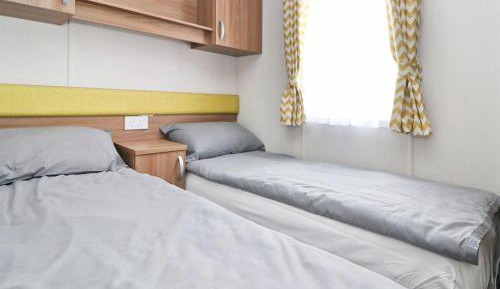 Mobile Home 3
