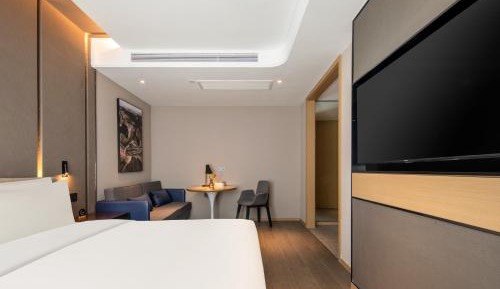 Standard King Room
