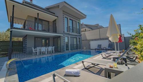 Villa with Private Pool