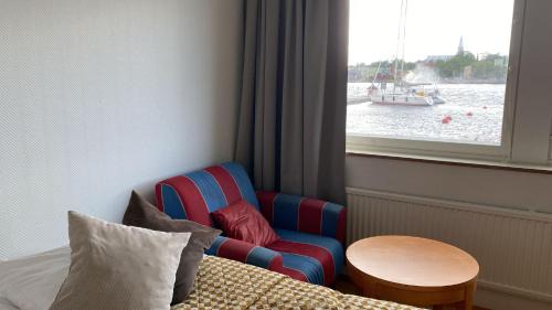 Standard Twin Room with Sea View