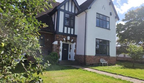 Deluxe Double Room with Shower