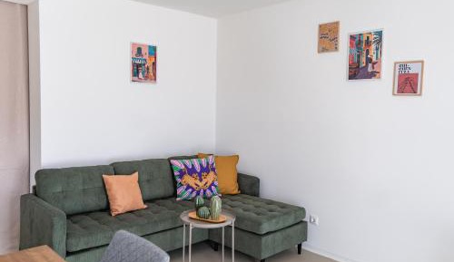 Four-Bedroom Apartment with Balcony 