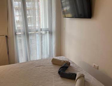 One-Bedroom Apartment with Balcony and Mountain View  
