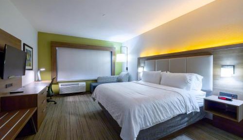 Standard King Room