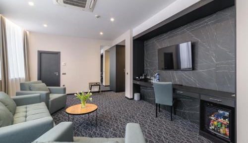 Luxury top floor Apartment