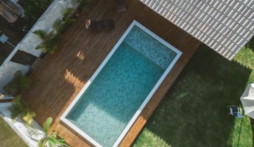 Apartment with Pool View 