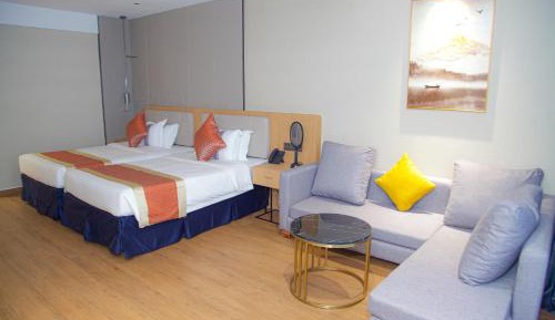 Twin Room with City View