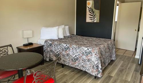 Queen Room