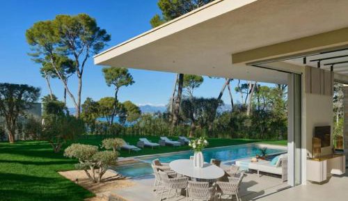 Deluxe Villa