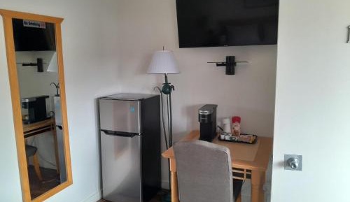 Deluxe Studio
