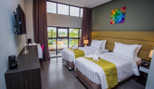 Deluxe Room Two Single Bed (With Window)