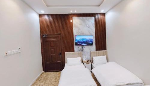 Deluxe Family Room