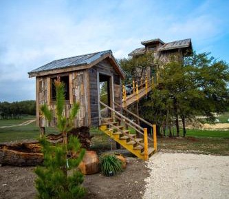 One-Bedroom Holiday Home