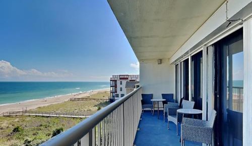 Three-Bedroom Apartment with Ocean View