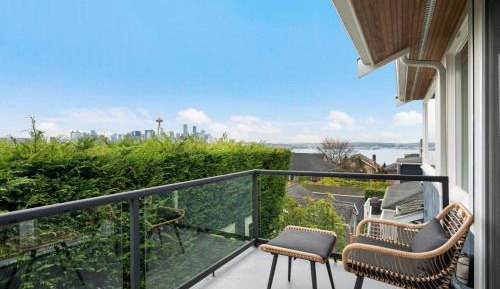 Three-Bedroom Townhouse