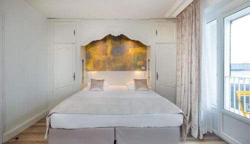 Prestige Suite