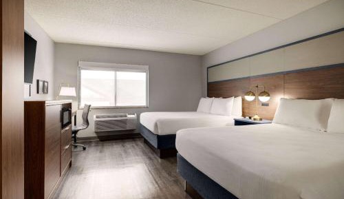 Queen Room with Two Queen Beds