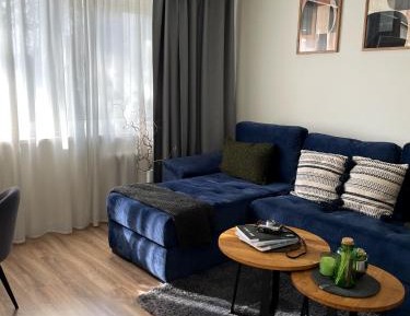 Deluxe Studio