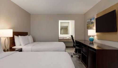 Double Room with Two Double Beds - Non-Smoking